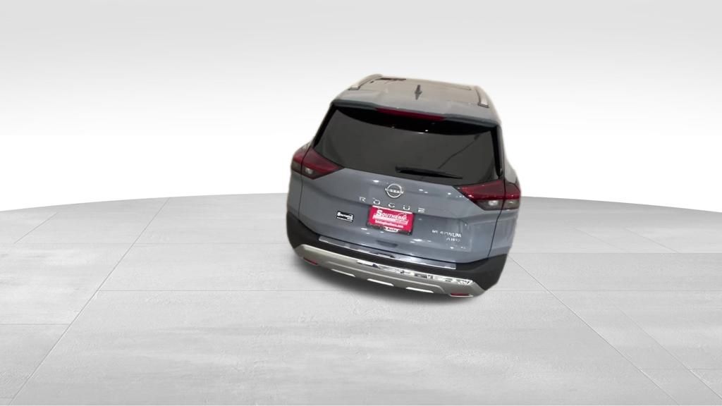 2023 Nissan Rogue Platinum photo 4