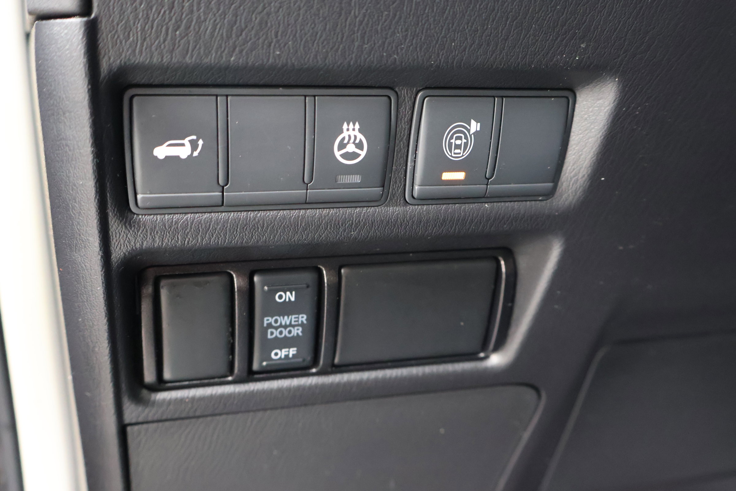 2022 Infiniti QX80 Luxe photo 22