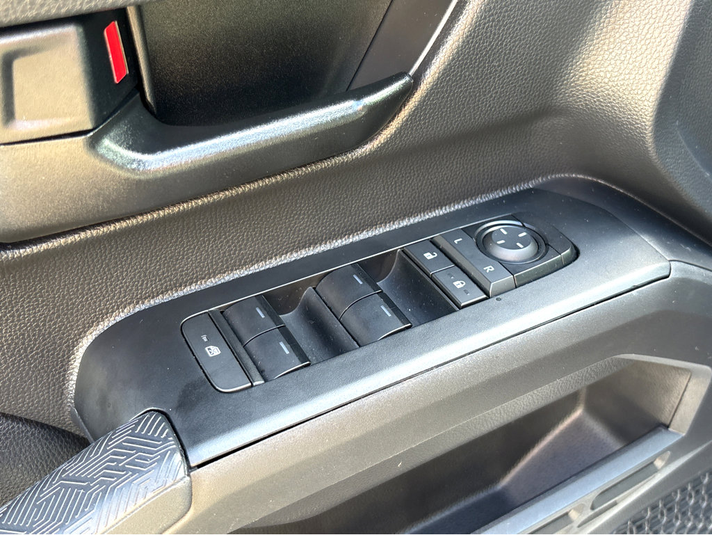 2024 Toyota Tacoma SR5 photo 17