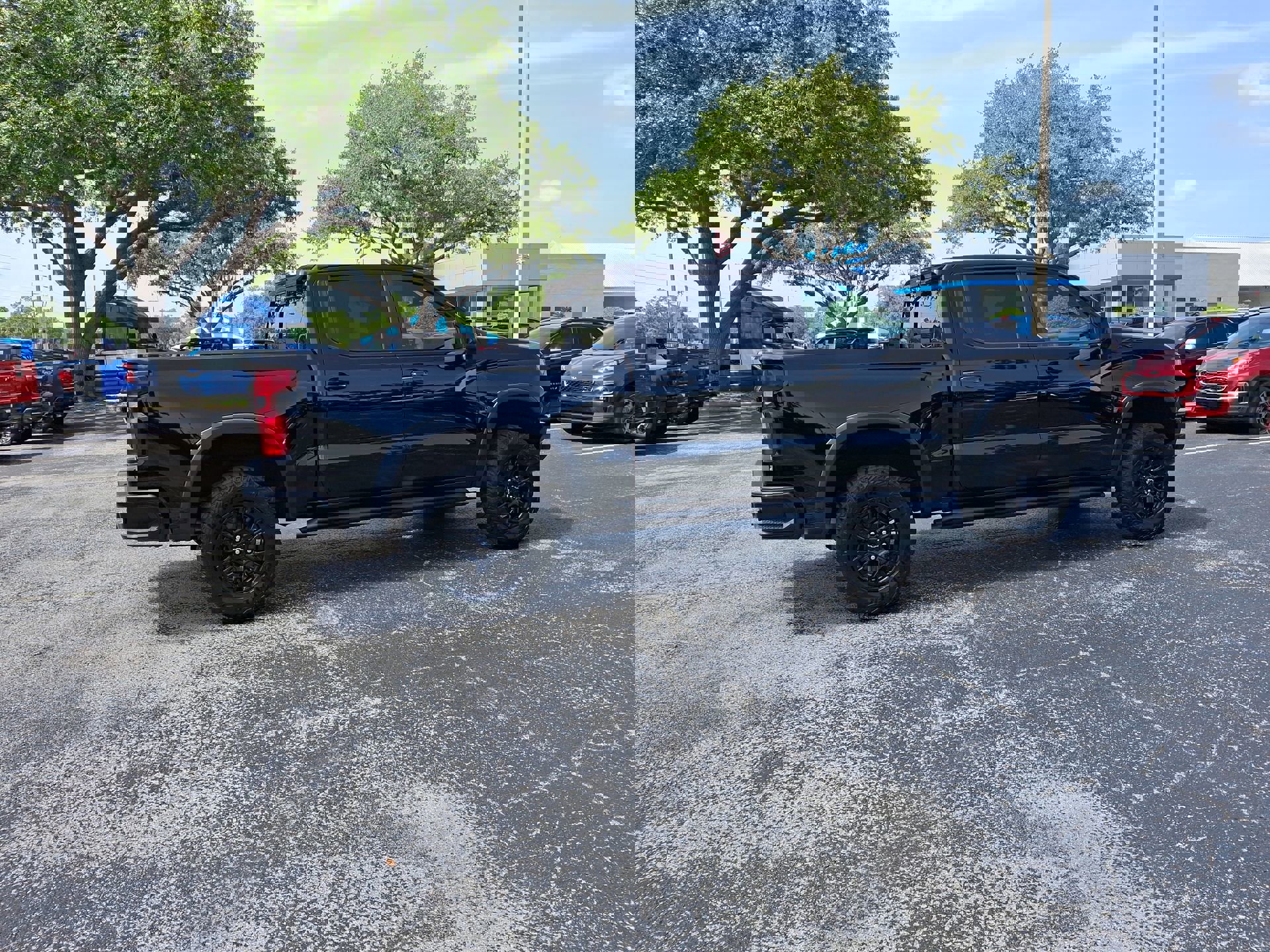 2023 Chevrolet Silverado 1500 ZR2 photo 4