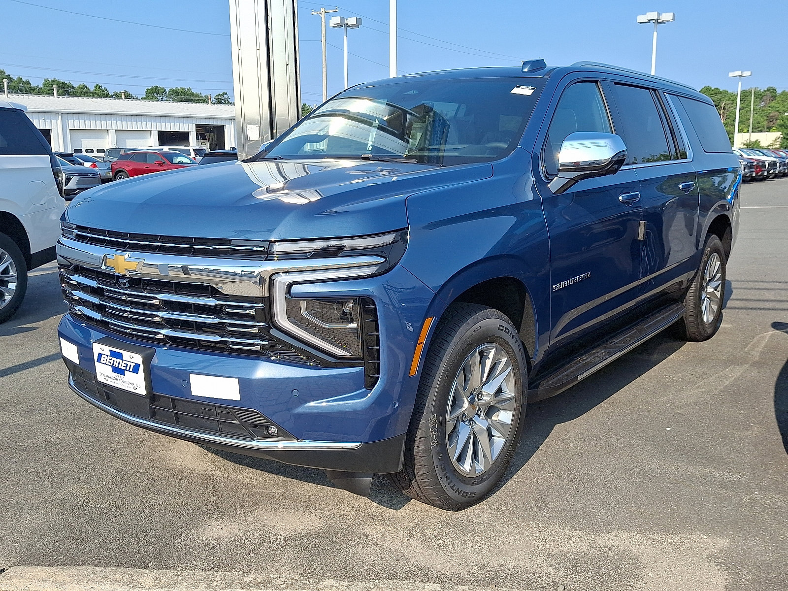2025 Chevrolet Suburban Premier photo 3