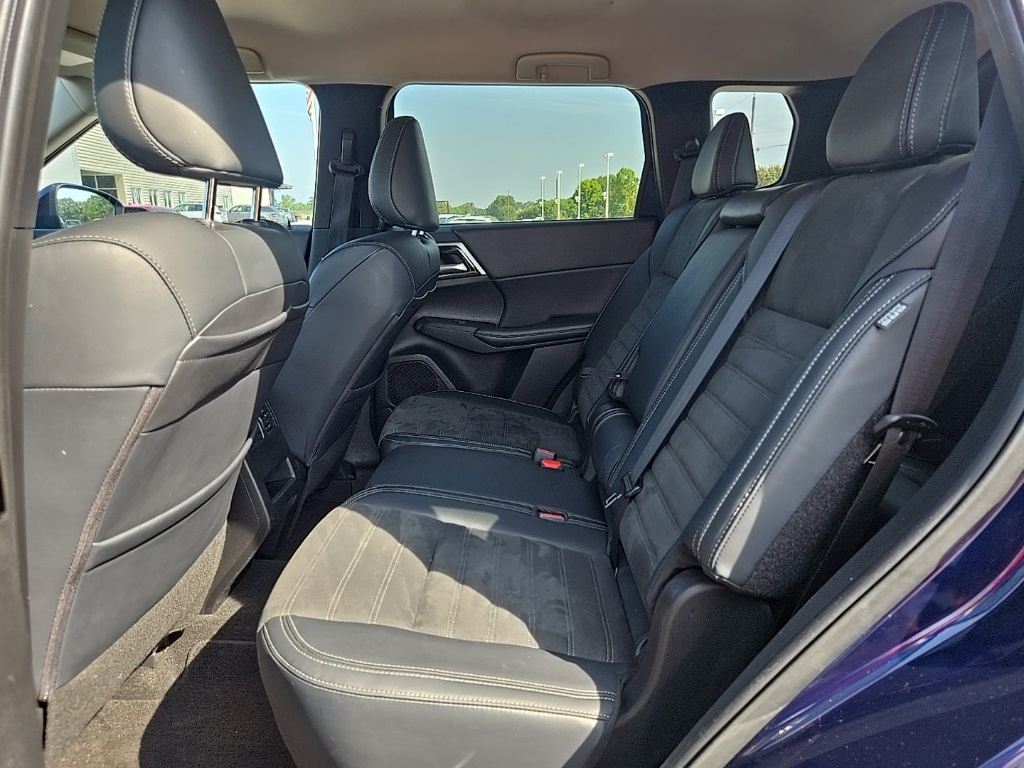 2024 Mitsubishi Outlander SE photo 22