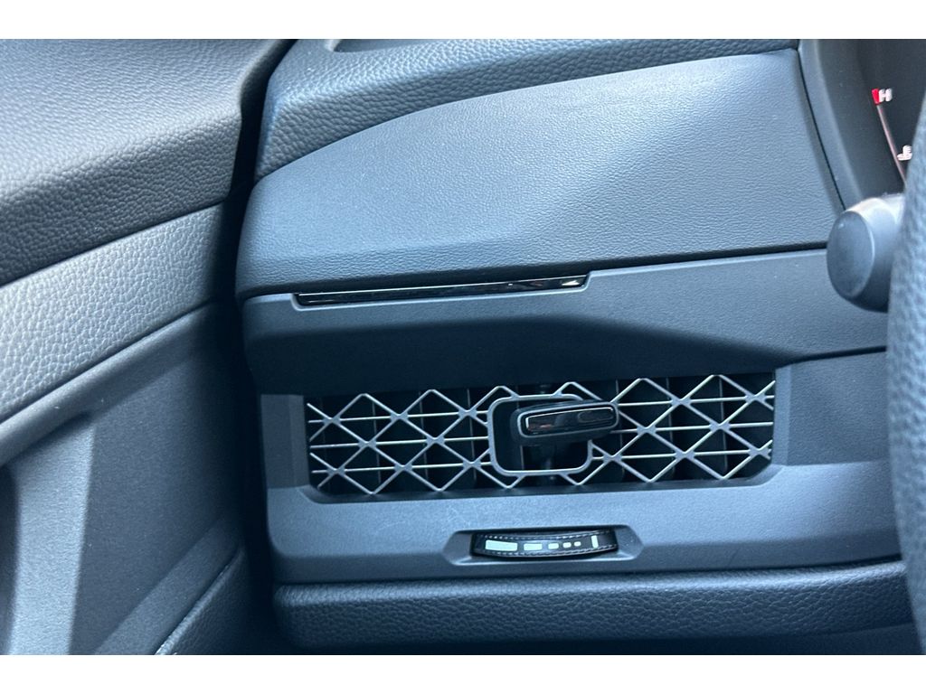 2024 Honda Accord 1.5T LX photo 25