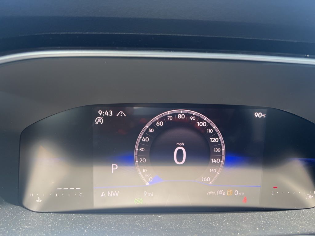 2025 Volkswagen Taos SE photo 29