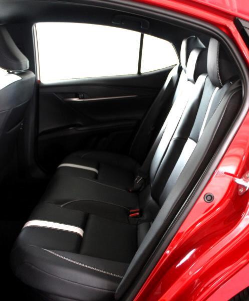 2025 Toyota Camry XLE photo 18