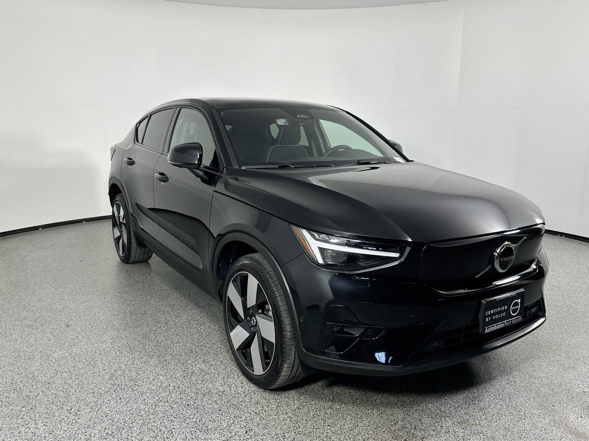 2023 Volvo C40 Recharge Ultimate photo 3