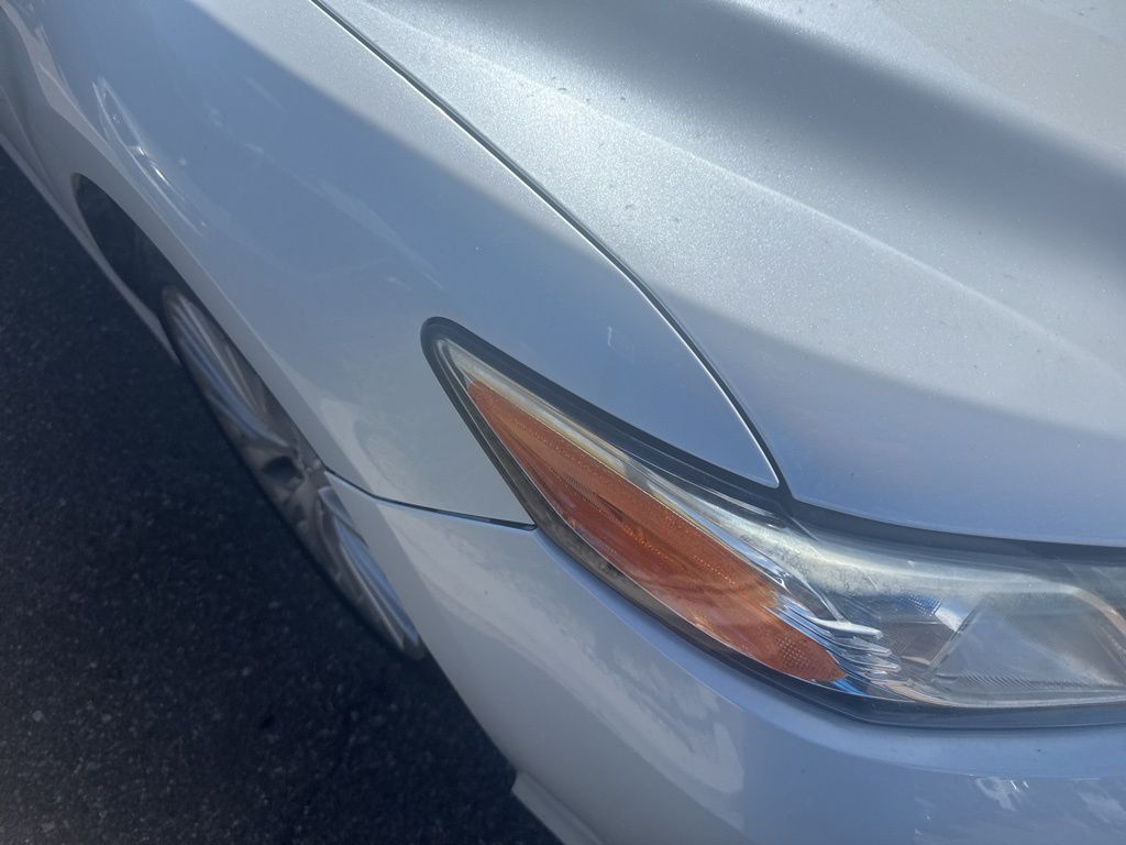2018 Toyota Camry XLE photo 4