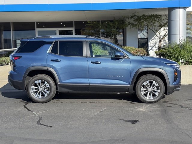 2026 Chevrolet Equinox LT photo 4