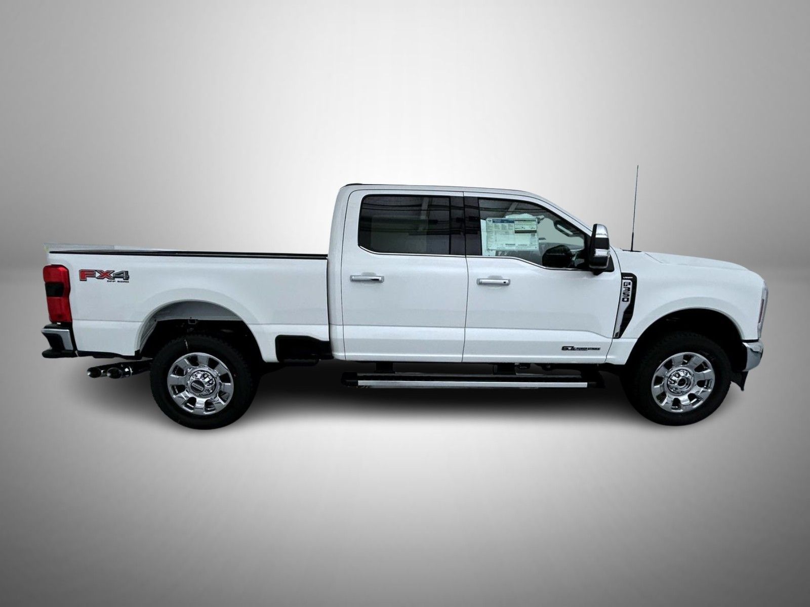 2025 Ford F-350 photo 4