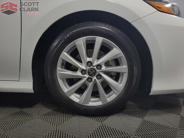 2023 Toyota Camry LE photo 9