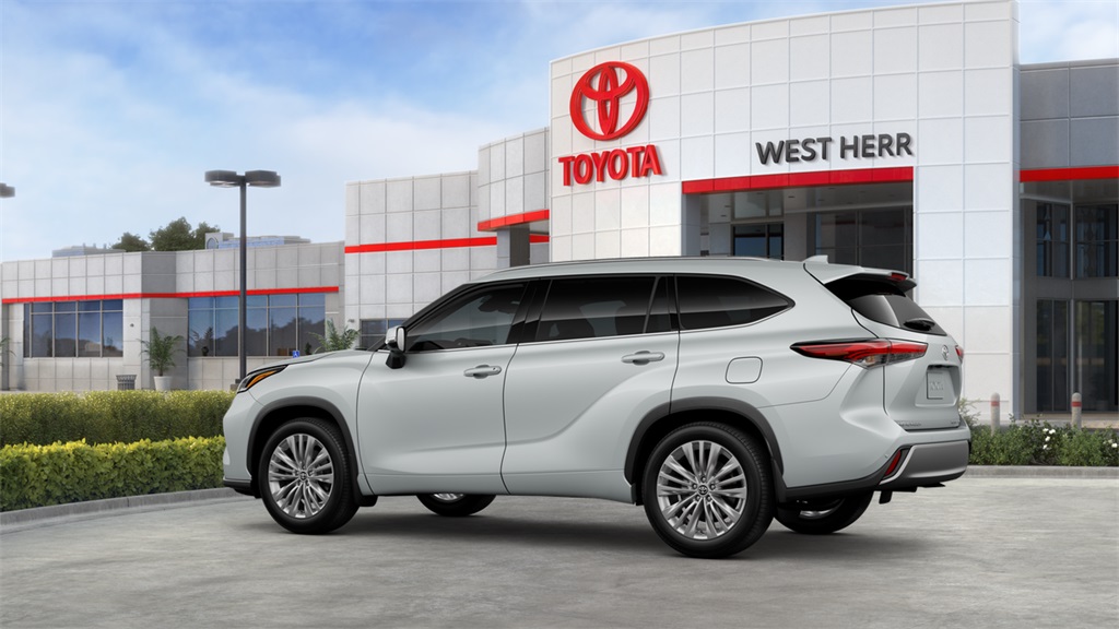 2025 Toyota Highlander Platinum photo 3