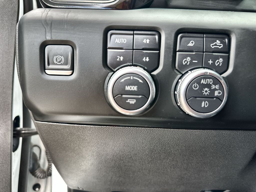 2023 Gmc Sierra 1500 AT4X photo 17
