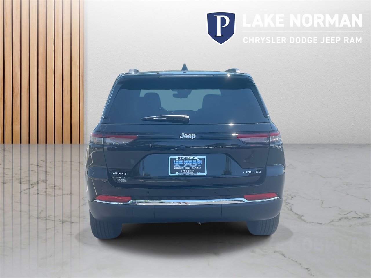 2025 Jeep Grand Cherokee Limited photo 4
