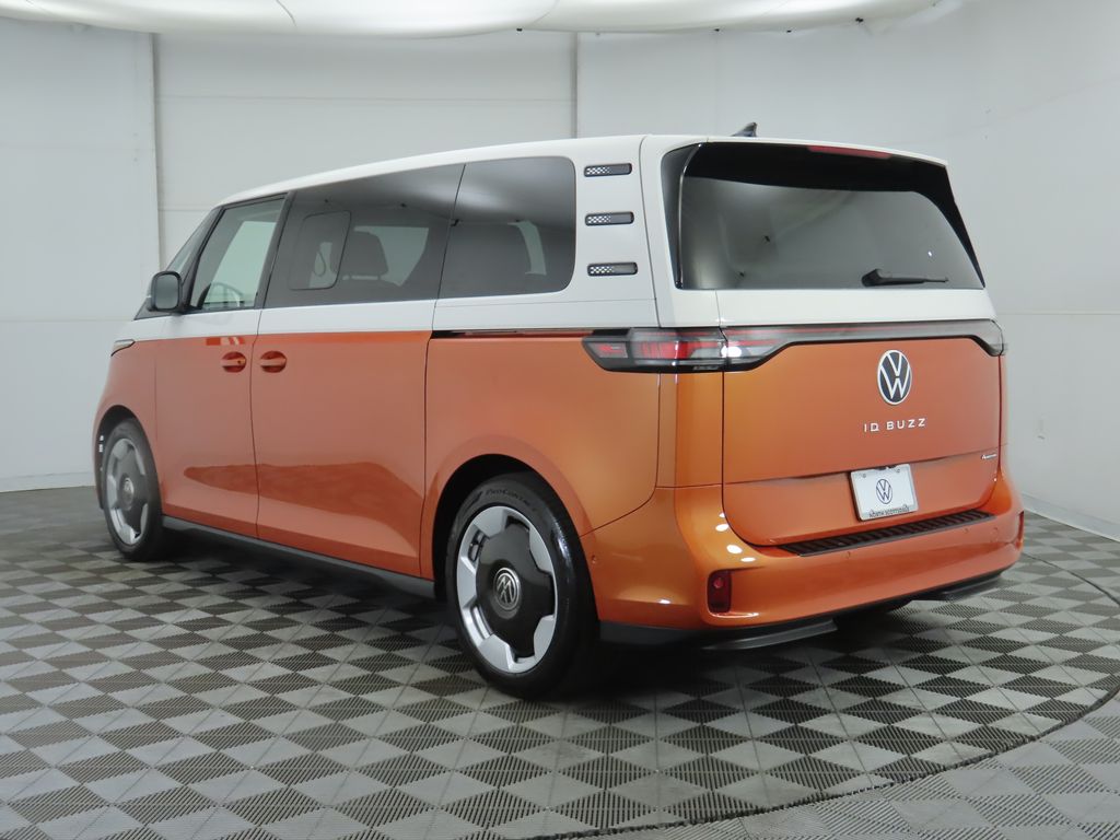 2025 Volkswagen ID. Buzz Pro Plus photo 7