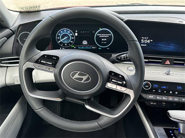 2025 Hyundai Elantra Hybrid Limited photo 23