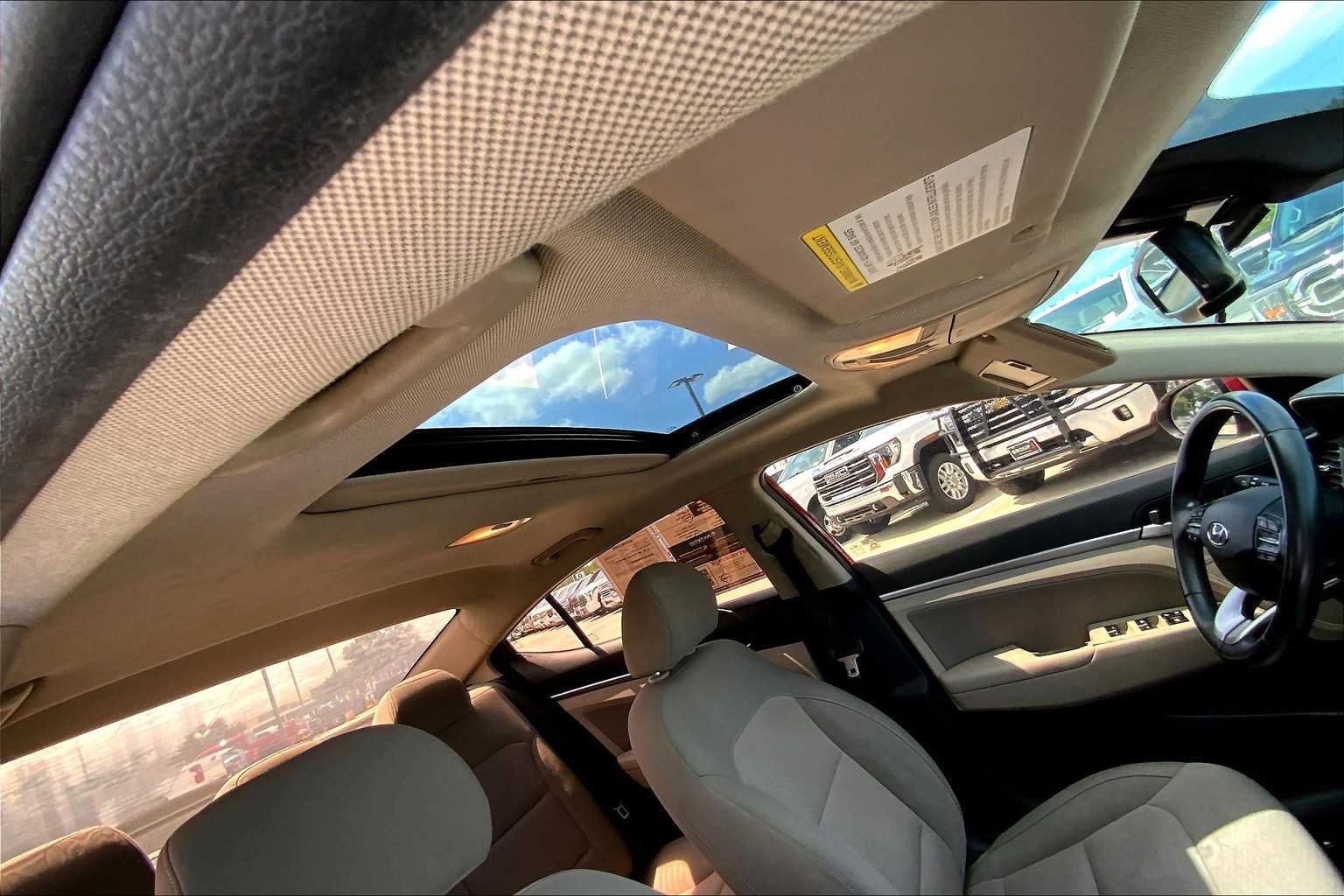 2019 Hyundai Elantra SEL Value Edition Limited photo 12