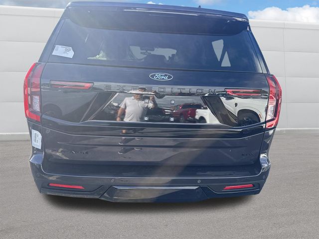 2025 Ford Expedition Platinum MAX photo 2