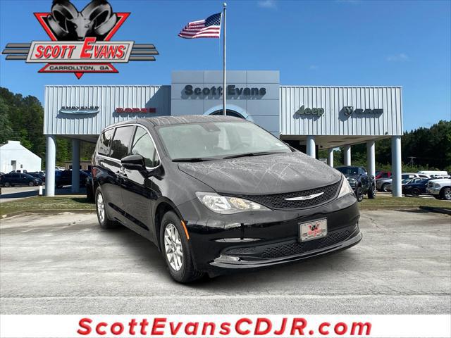 2025 Chrysler Voyager LX