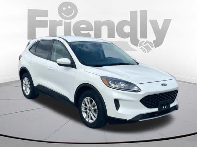 2020 Ford Escape SE photo 3