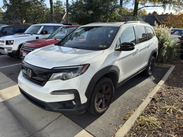 2022 Honda Pilot TrailSport photo 3