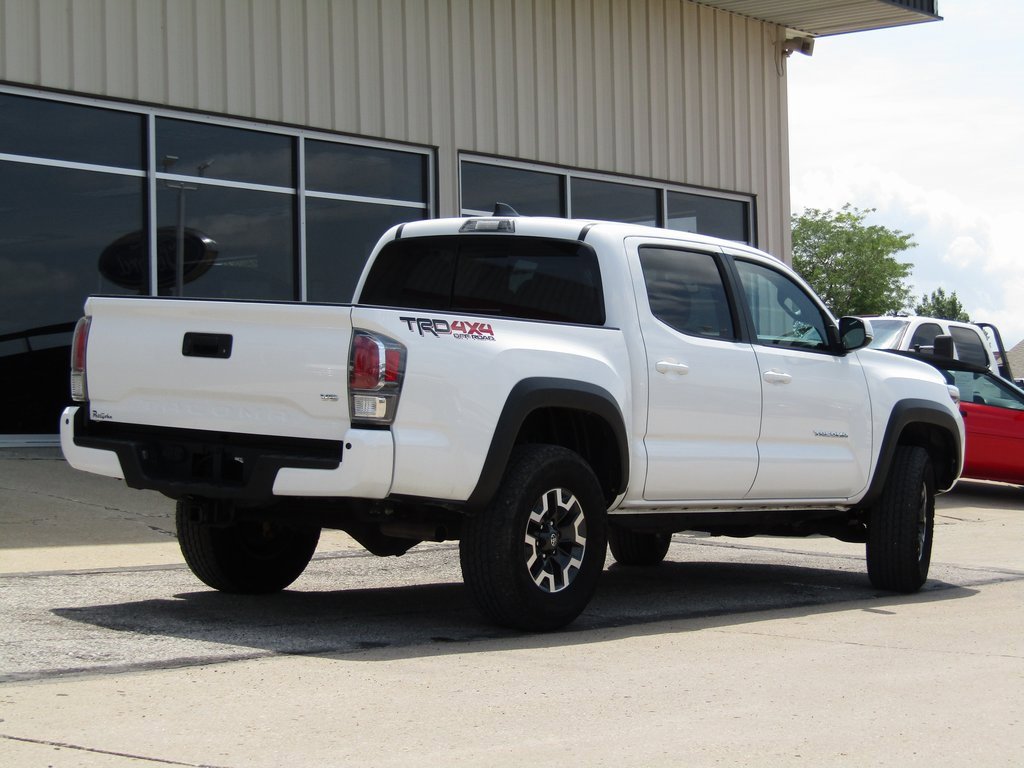 2023 Toyota Tacoma Double Cab V6 photo 2