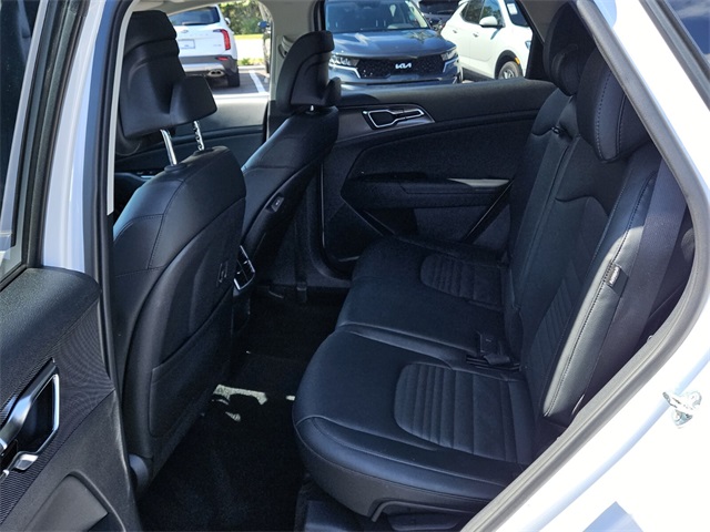 2025 Kia Sportage photo 6