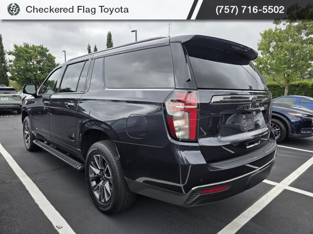 2022 Chevrolet Suburban Z71 photo 3