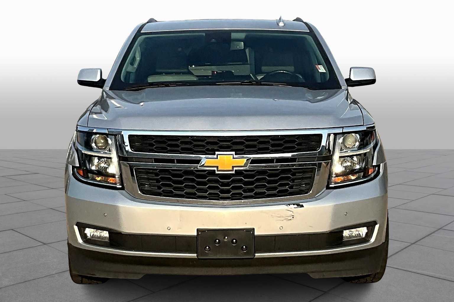 2020 Chevrolet Tahoe LT photo 3