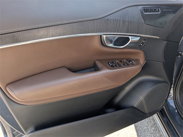 2022 Volvo XC90 Inscription photo 13