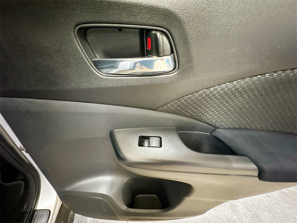 2015 Honda CR-V EX photo 31