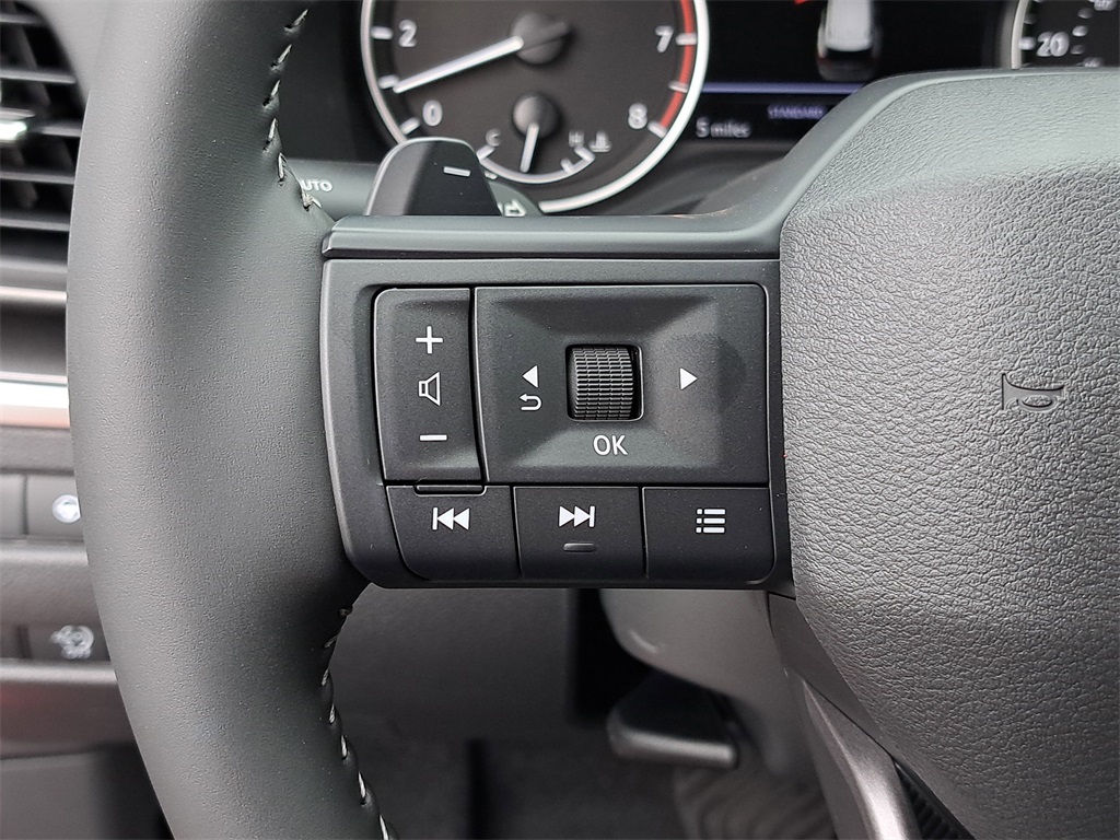 2026 Nissan Rogue SV photo 24
