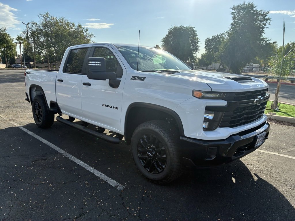 2026 Chevrolet Silverado 2500HD Custom's photo