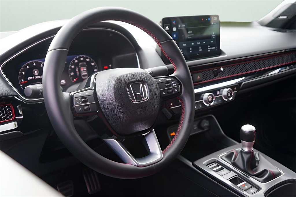 2025 Honda Civic Si photo 3