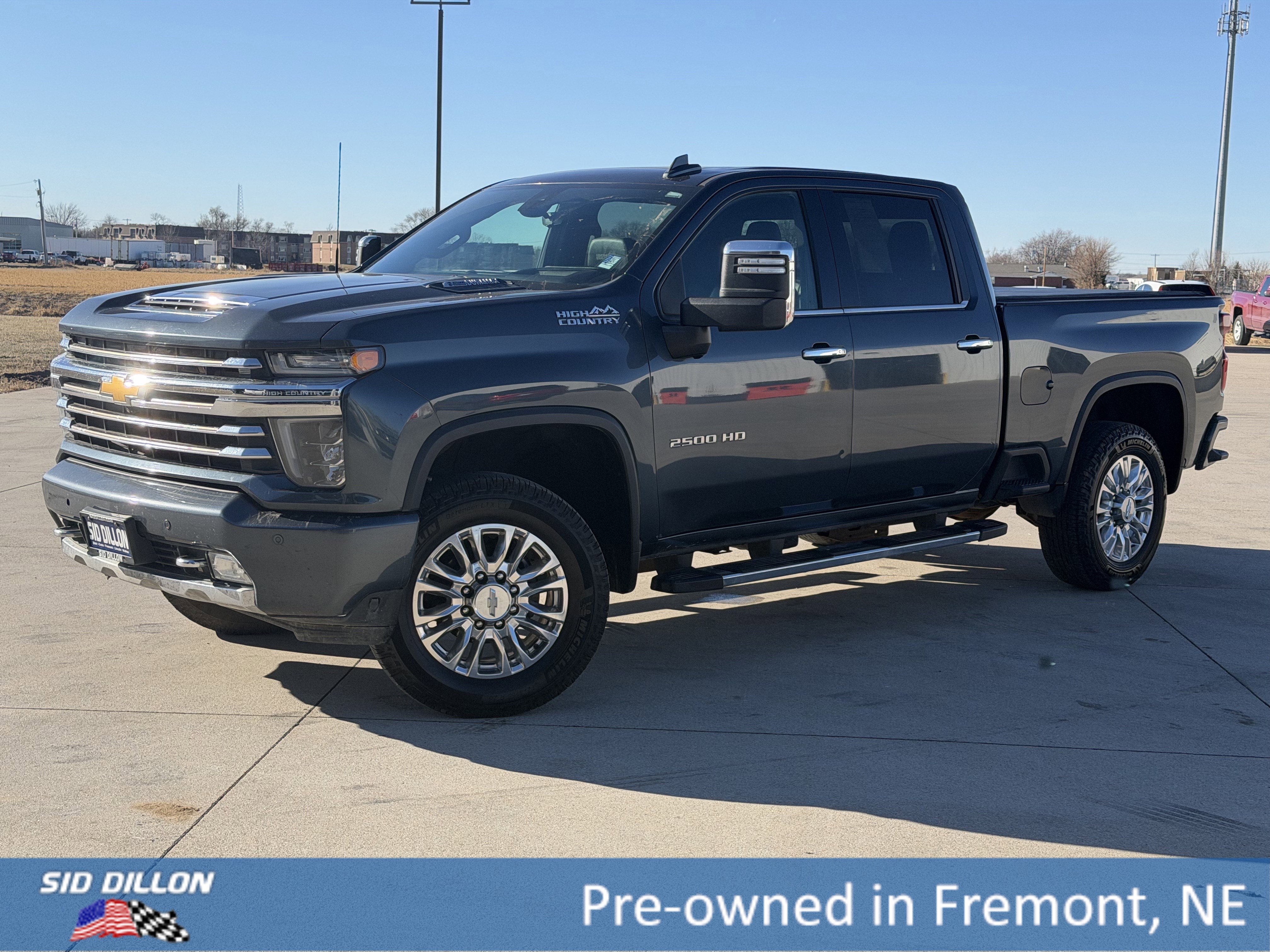 2020 Chevrolet Silverado HD High Country's photo