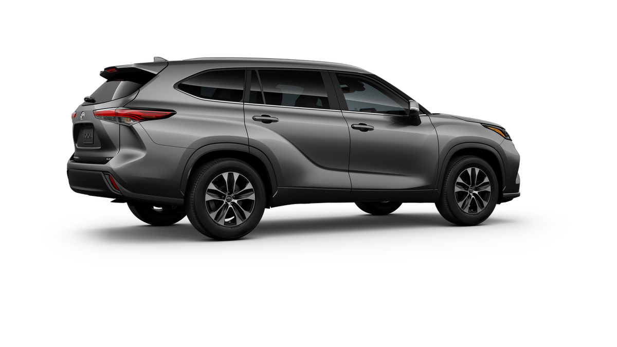2025 Toyota Highlander XLE photo 11