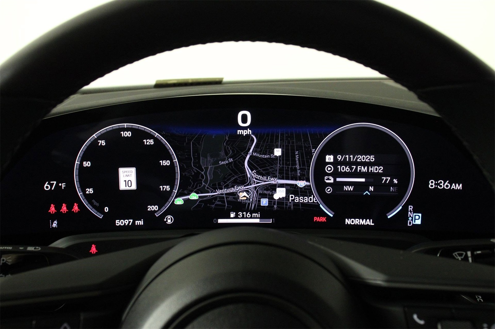 2025 Porsche Taycan photo 16