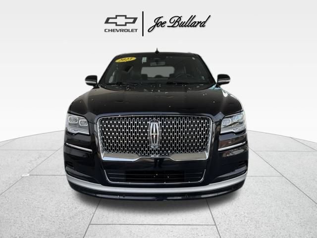 2023 Lincoln Navigator L Reserve photo 2