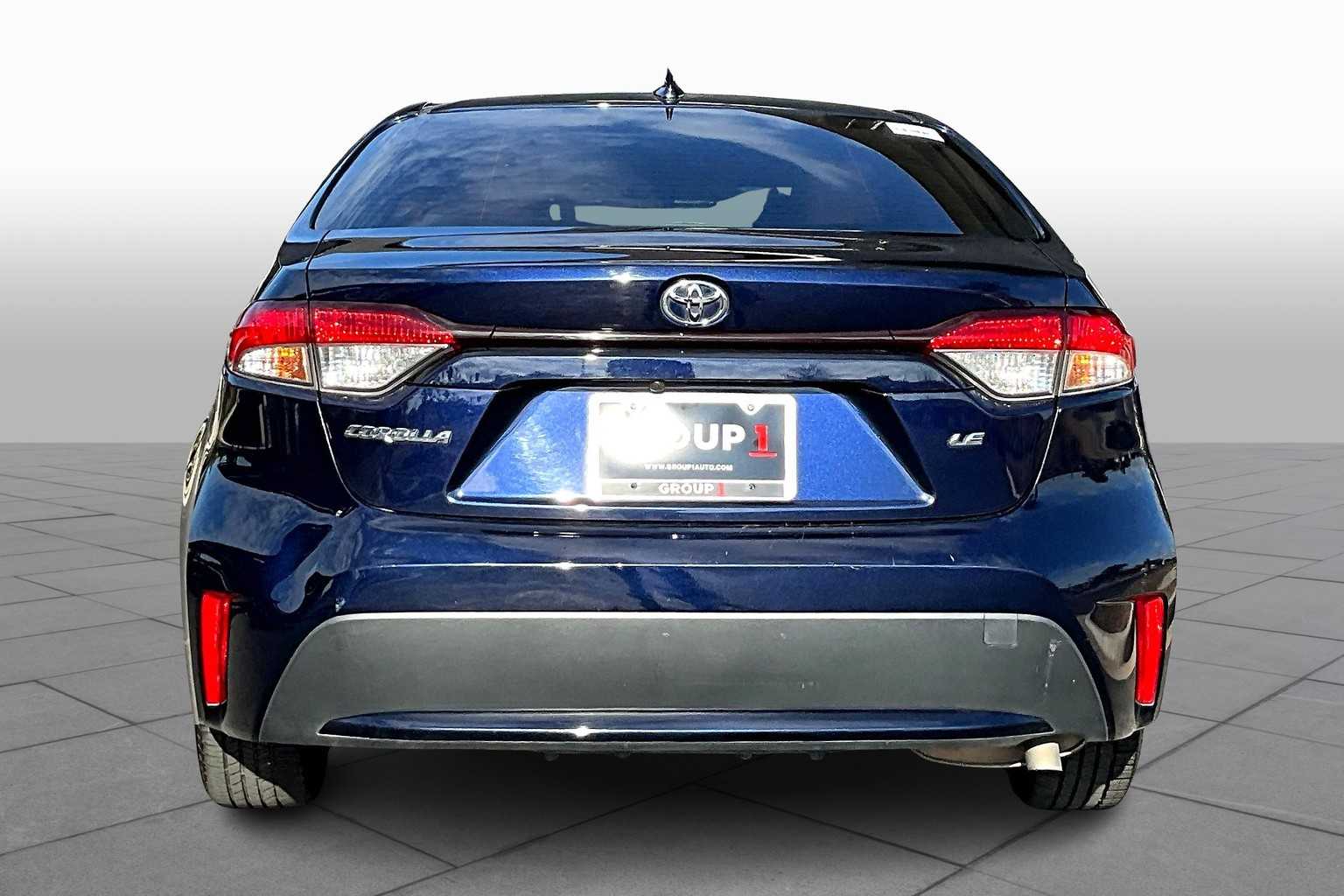 2022 Toyota Corolla LE photo 4