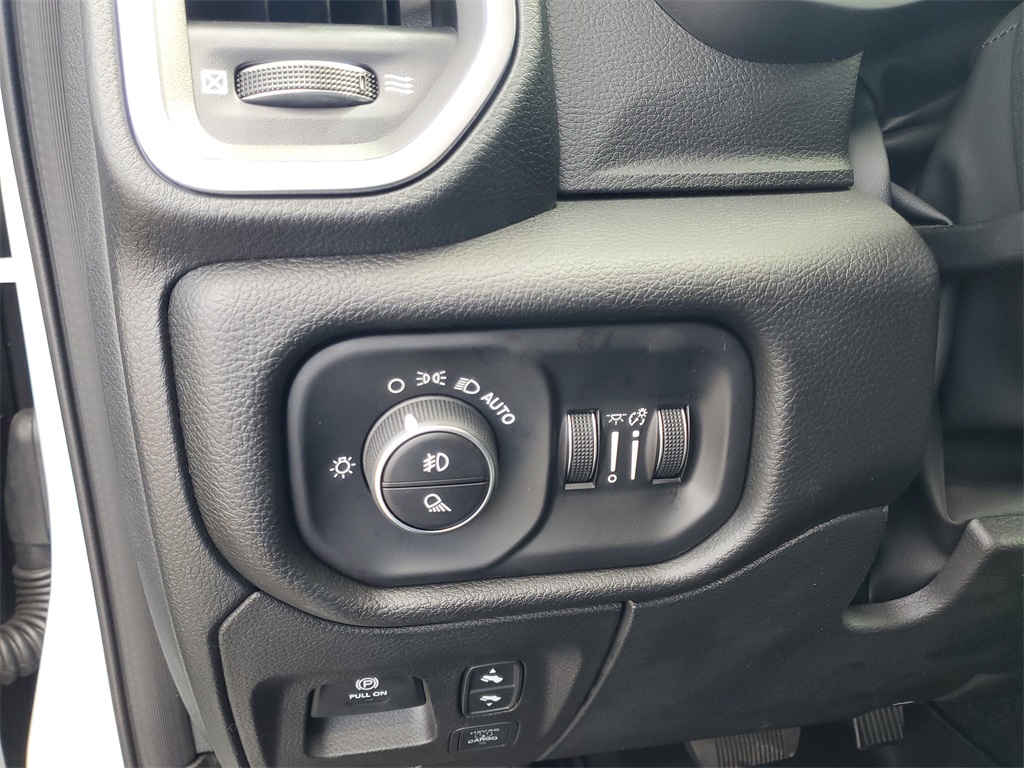 2025 Ram 1500 Big Horn Lone Star photo 9