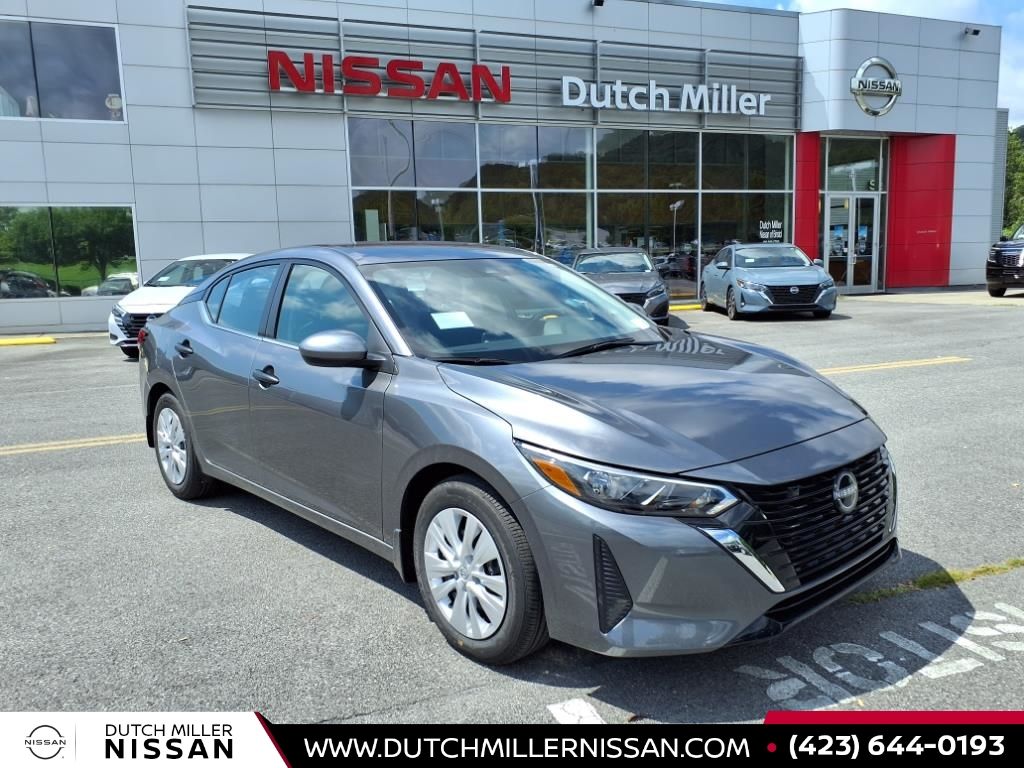 2025 Nissan Sentra S's photo