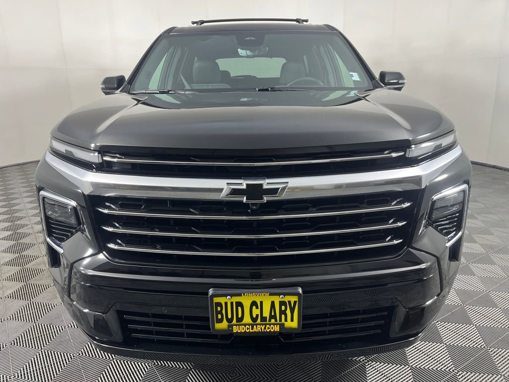 2026 Chevrolet Traverse High Country photo 2