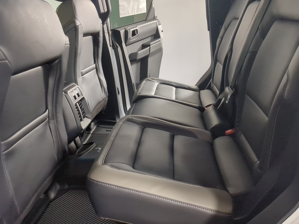 2025 Ford Bronco Outer Banks photo 12