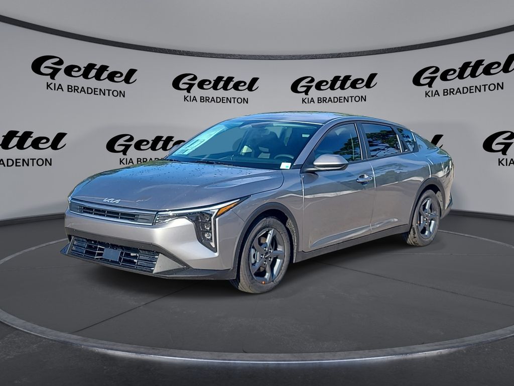 2025 Kia K4 LXS's photo