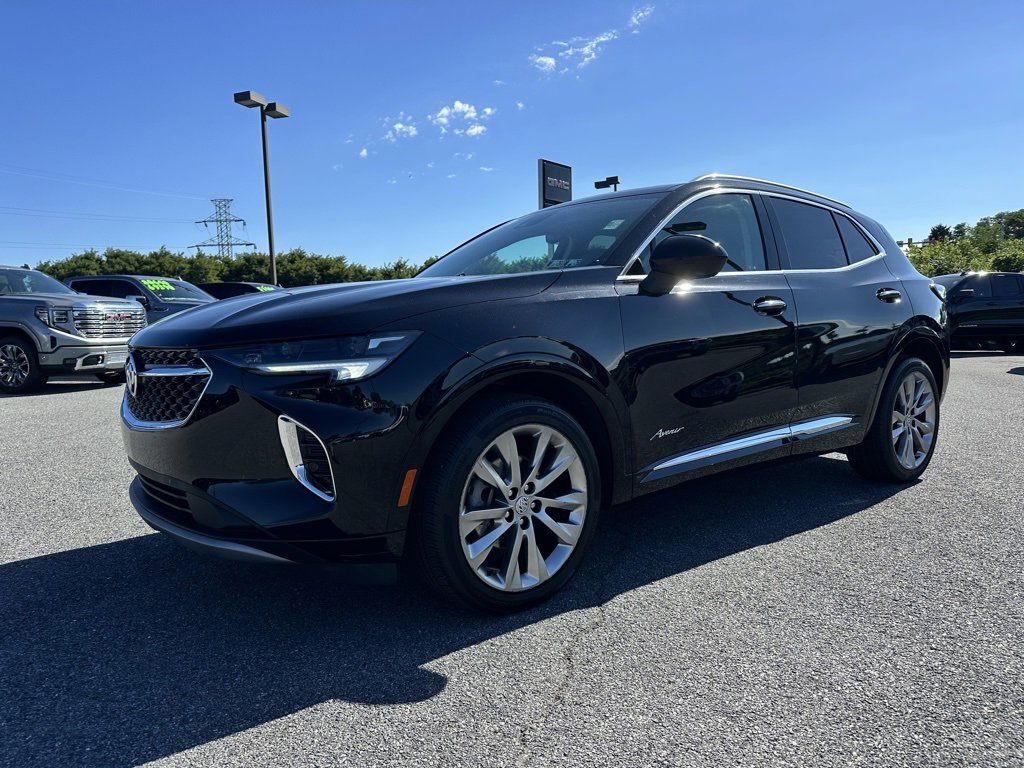 2022 Buick Envision Avenir photo 2
