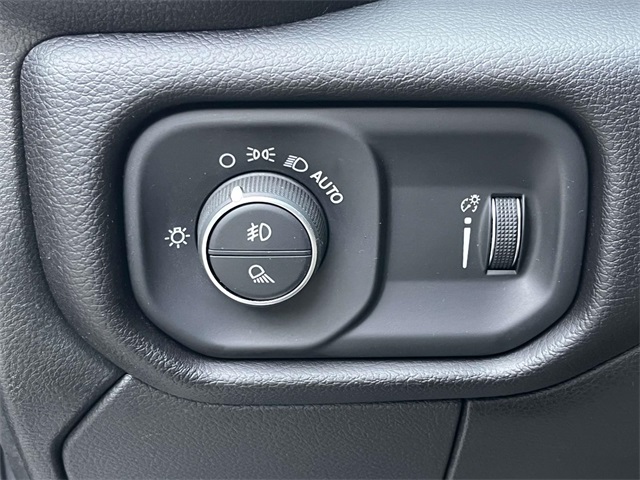 2024 Ram 2500 Big Horn photo 32
