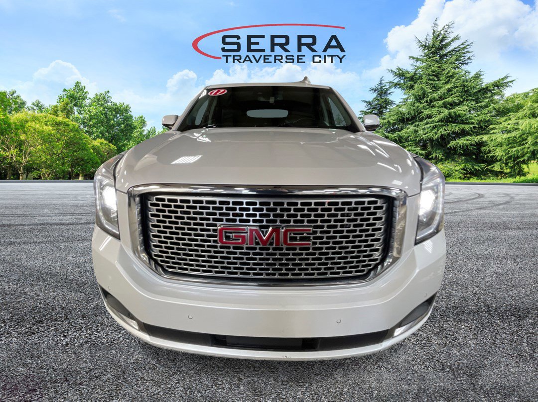2017 Gmc Yukon XL Denali photo 2