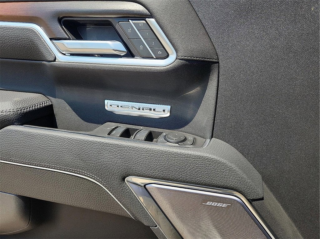 2026 Gmc Sierra 1500 Denali photo 13