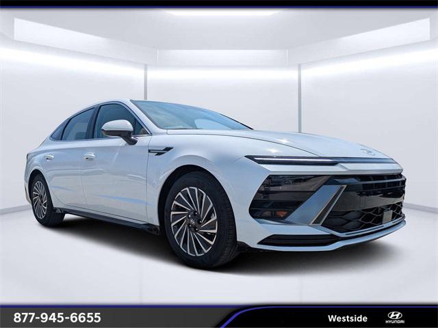 2025 Hyundai Sonata Hybrid