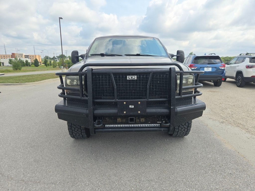 2002 Ford F-250 photo 2