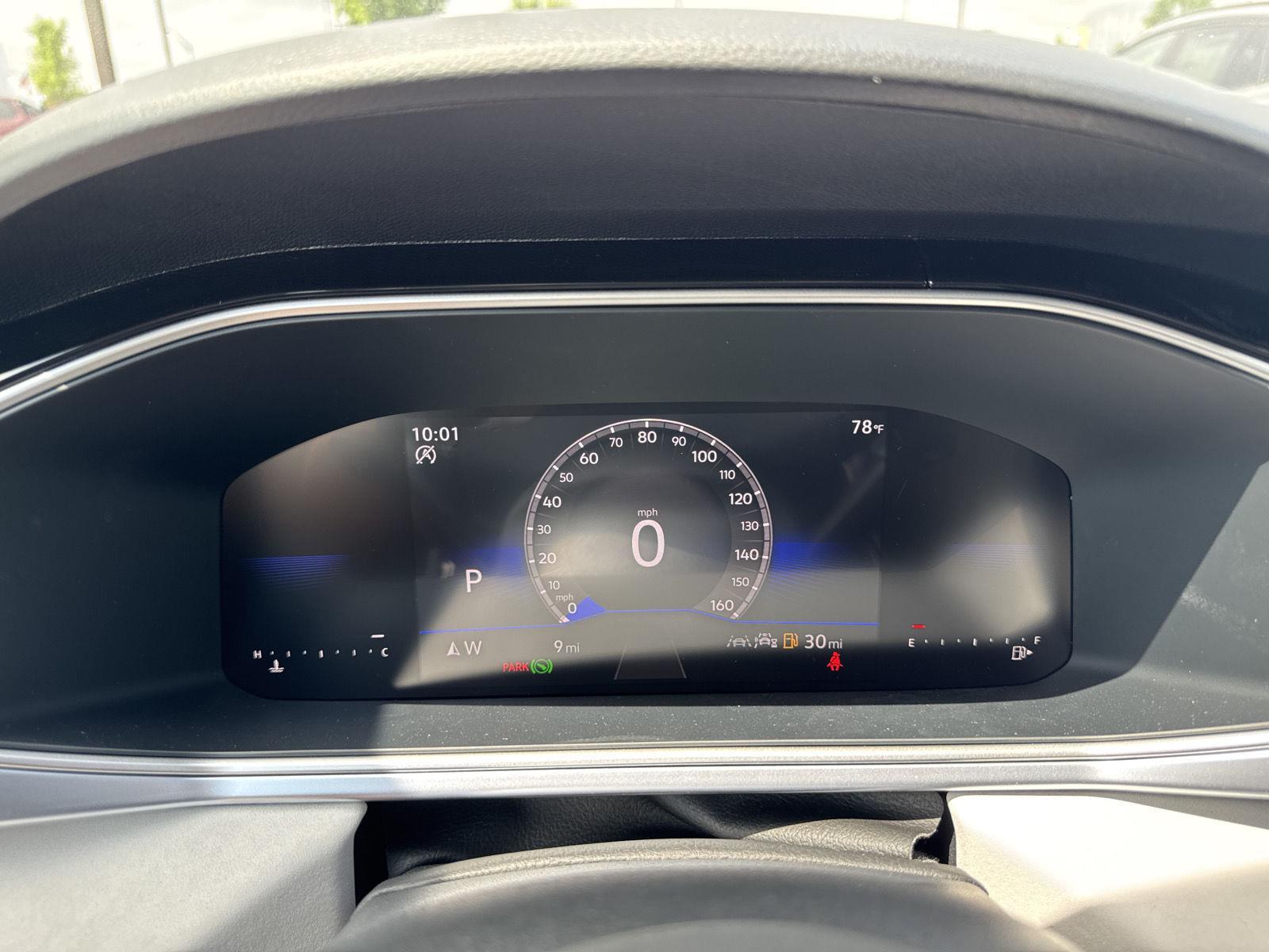 2025 Volkswagen Taos SE photo 15